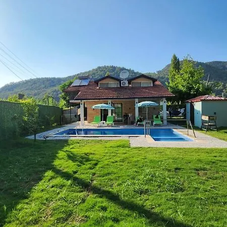 Marasal Homes Villas Вилла Inlice